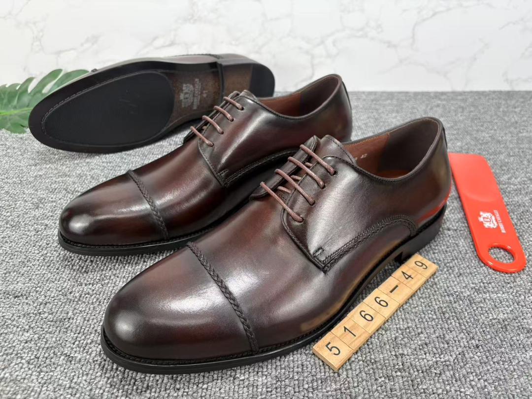 LuxeStride Shoes